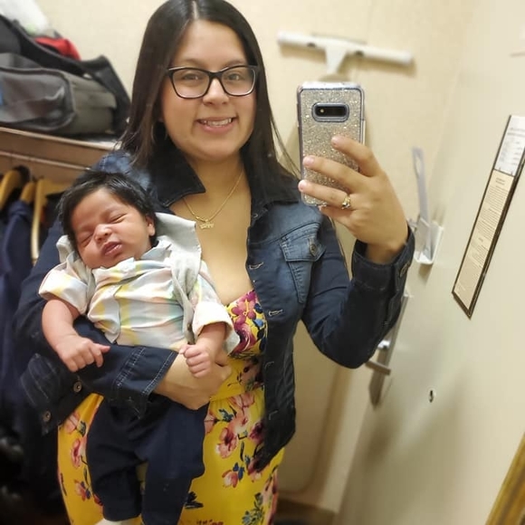 Meet your Posher, Ariel - Picture 1 of 1